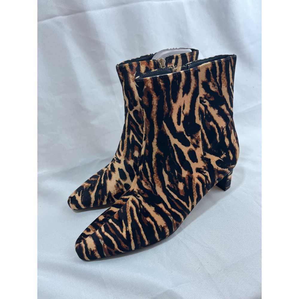 A New Day Womens Tiger Print Ankle Boots Tan Black Kitten Heel Pointed Toe 9.5